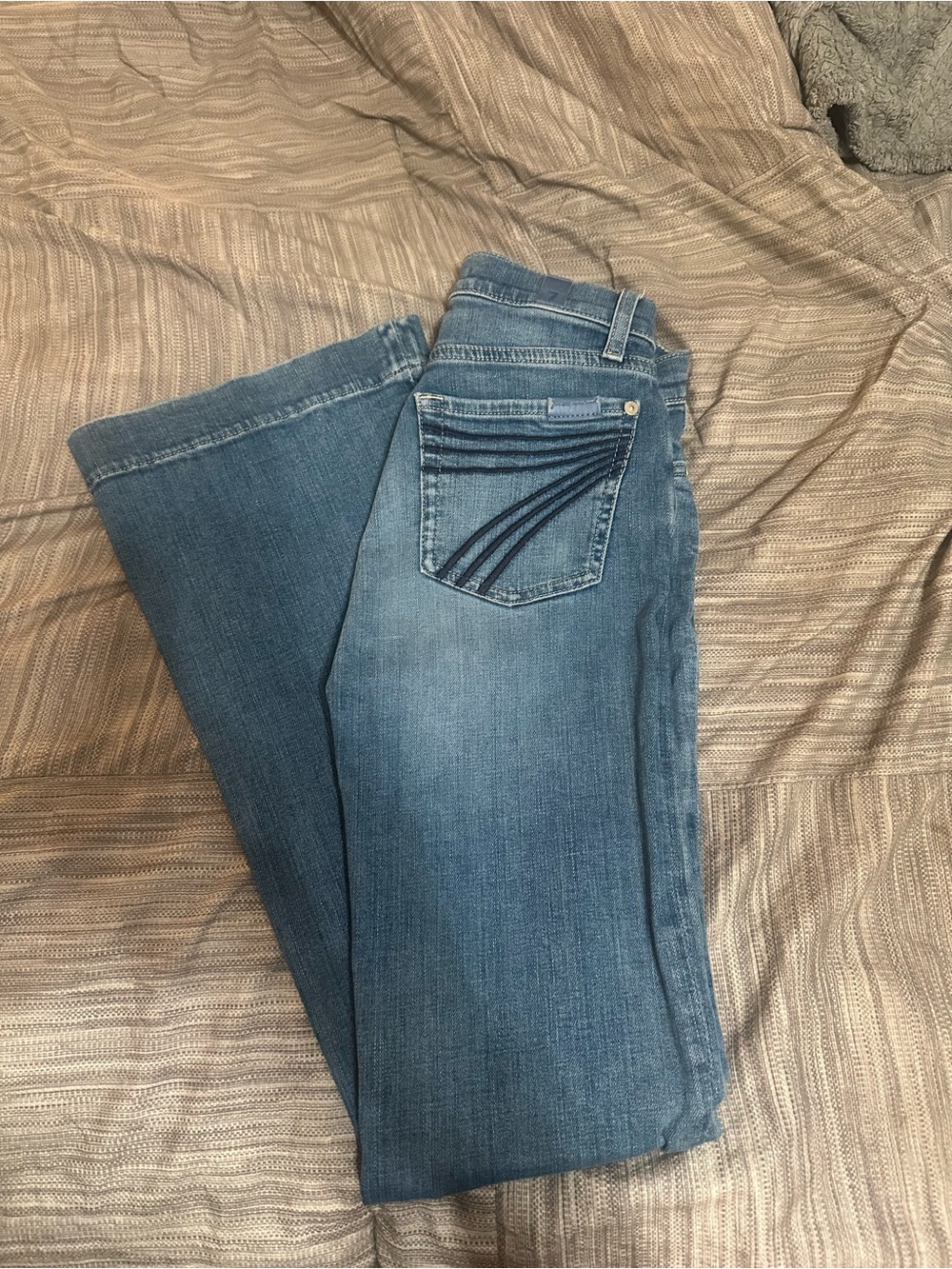 7 For All Mankind Slim Illusion Dojo in Call Me (Tailorless)